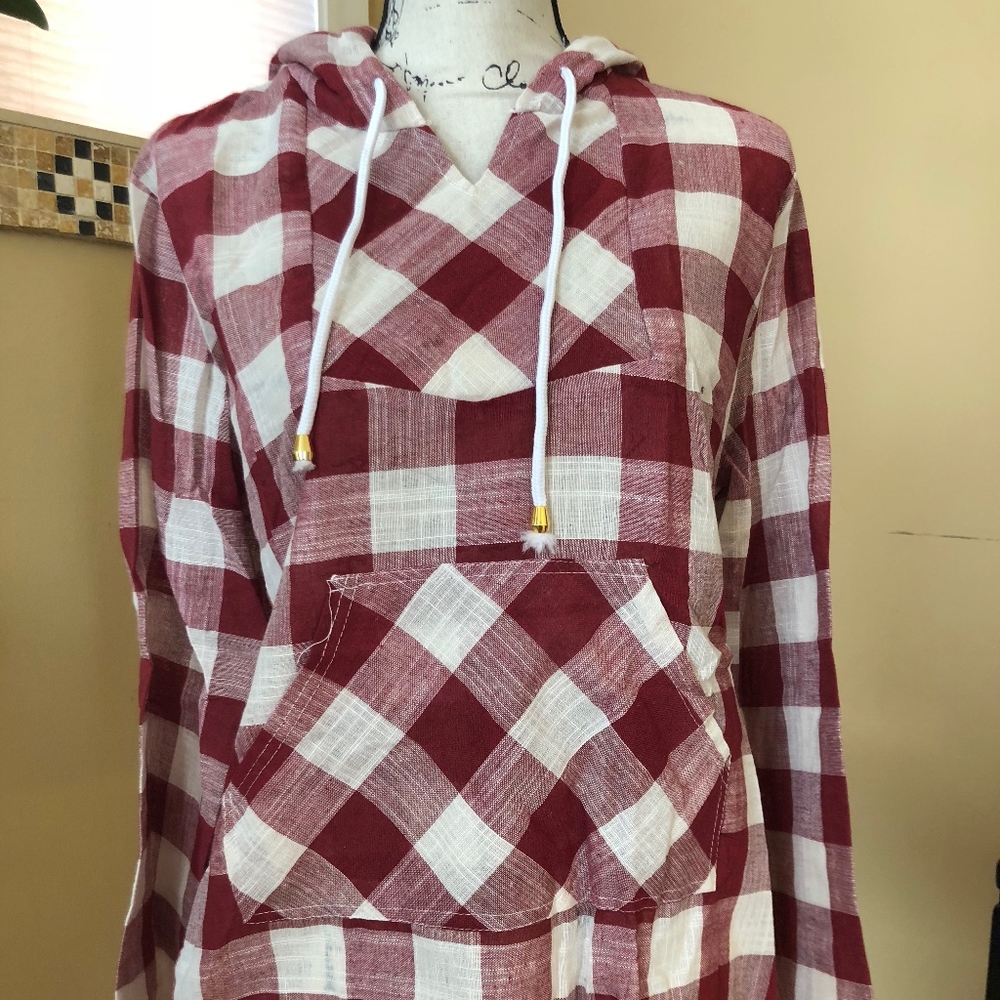 White/Red Checkered Linen Hoodie